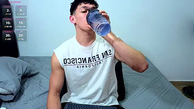 Luke Muscle online show from 4, 7, 2026