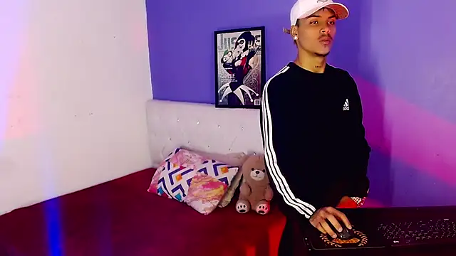 Angel foxc13 online show from 6, 7, 2026
