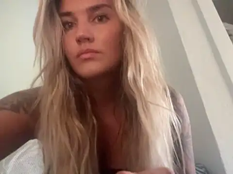 thebeachyblonde online show from 8, 7, 2026