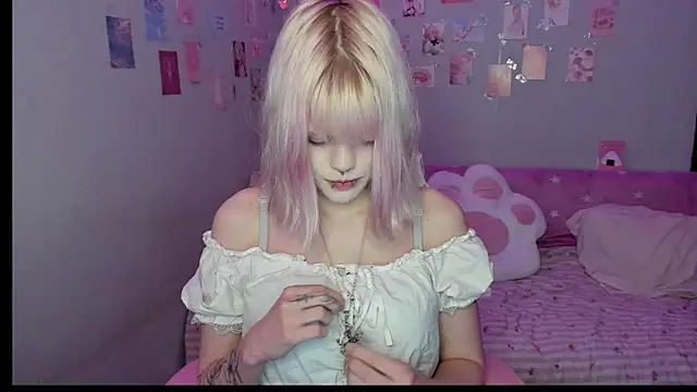 VelvetAlice online show from 11, 7, 2026