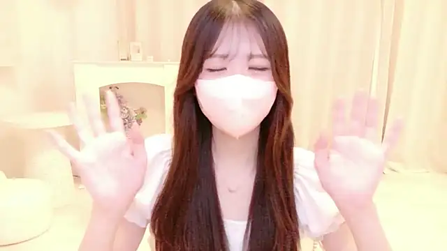 Snapshot of Yuinyaaa chatting on 22, 6, 2026 Yuinyaaa online show from 22, 6, 2026