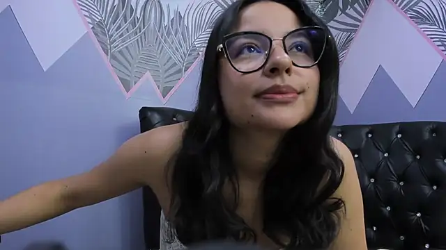 AuroraGreyy online show from 3, 7, 2026