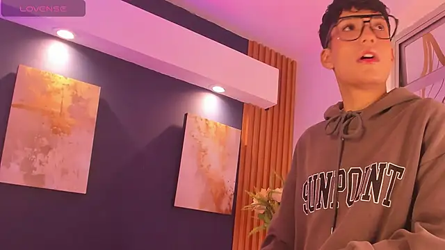 Snapshot of Adann_Scott chatting on 14, 7, 2026 Adann Scott online show from 14, 7, 2026