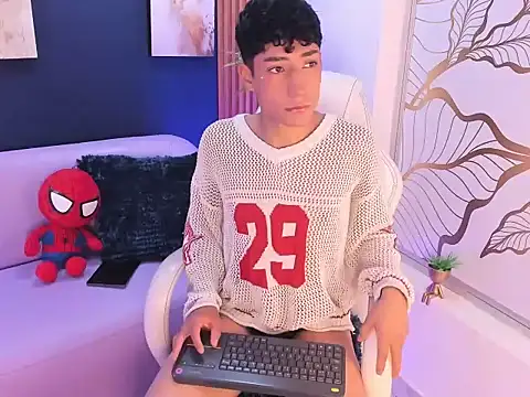 Snapshot of Adann_Scott chatting on 18, 7, 2026 Adann Scott online show from 18, 7, 2026