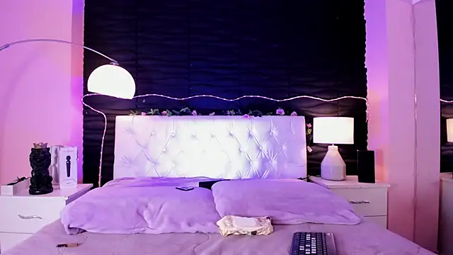 Natasha Nassty online show from 18, 6, 2026