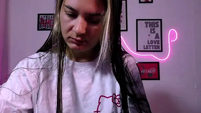 AlisaFrost online show from 8, 6, 2026