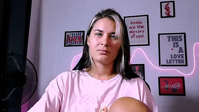 AlisaFrost online show from 6, 8, 2026