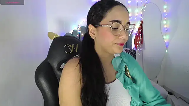 farah samira online show from 24, 6, 2026