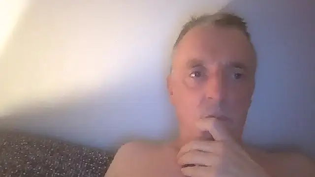 coucou9423 online show from 31, 5, 2026
