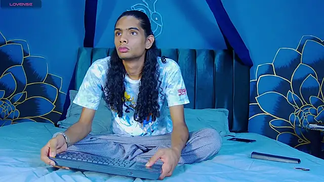 Snapshot of maxi_max0 chatting on 1, 7, 2026 maxi max0 online show from 1, 7, 2026
