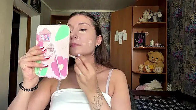HoneyKittyk online show from 16, 7, 2026