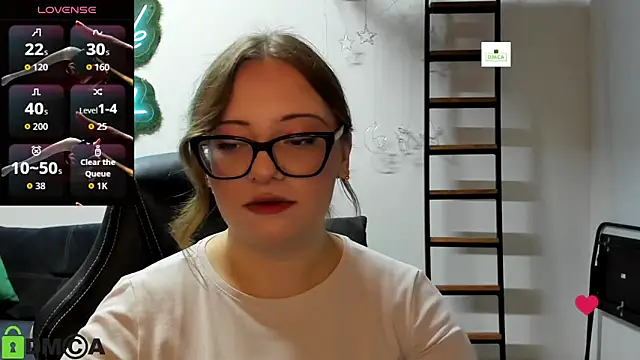 JuliNy x online show from 4, 6, 2026