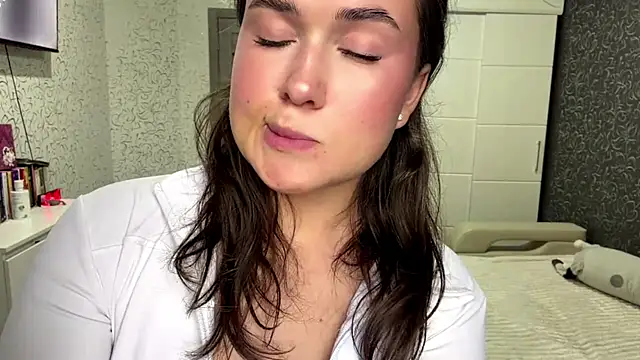 cuteshowy online show from 11, 6, 2026