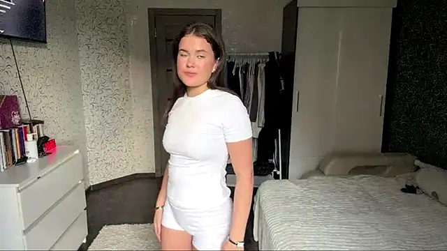 cuteshowy online show from 13, 6, 2026