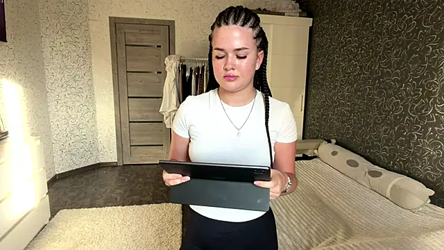 cuteshowy online show from 2, 7, 2026