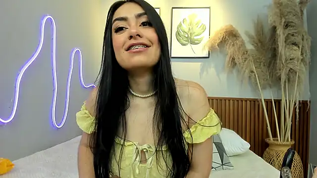 CARLA FERRERM online show from 5, 6, 2026
