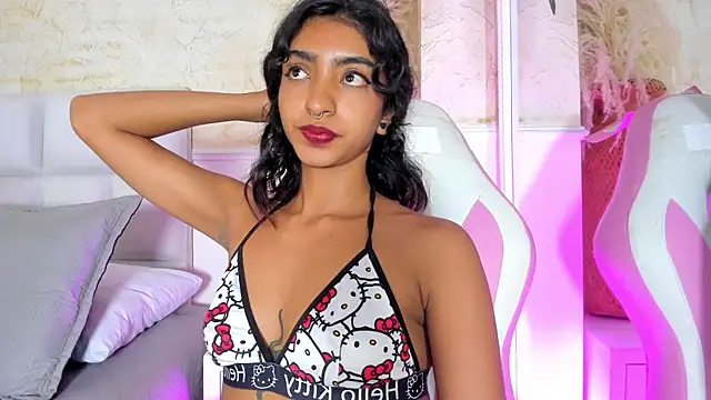 HottieVeroo  online show from 21, 7, 2026