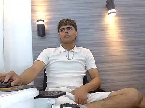 LeleHott01 online show from 23, 6, 2026