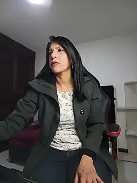 Samantha01 Rosse01 online show from 10, 6, 2026