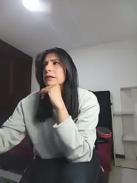 Samantha01 Rosse01 online show from 13, 6, 2026