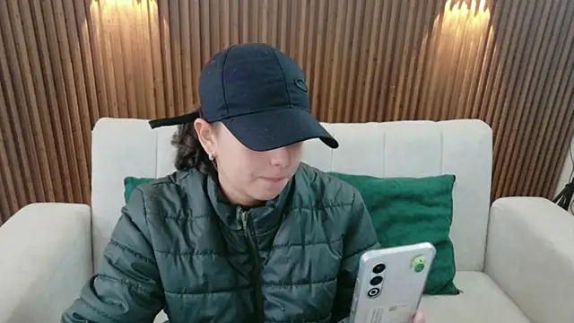 Snapshot of feelena_mysoull chatting on 11, 7, 2026 feelena mysoull online show from 11, 7, 2026