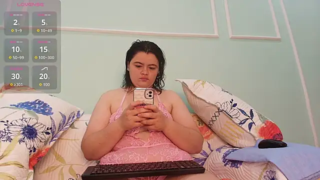 Vicky-Mooree online show from 19, 6, 2026