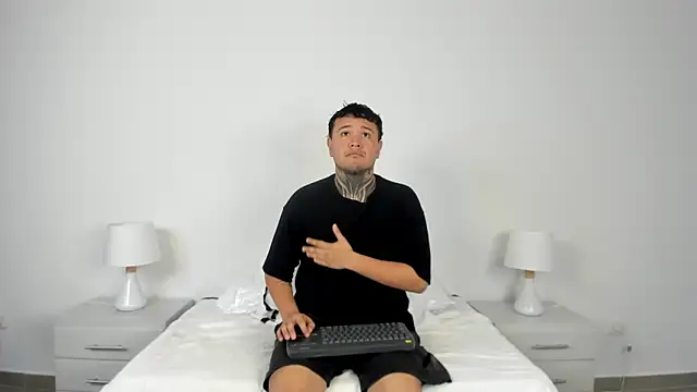burning diamond   online show from 8, 6, 2026