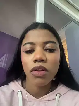 Ariana roxe  online show from 20, 6, 2026