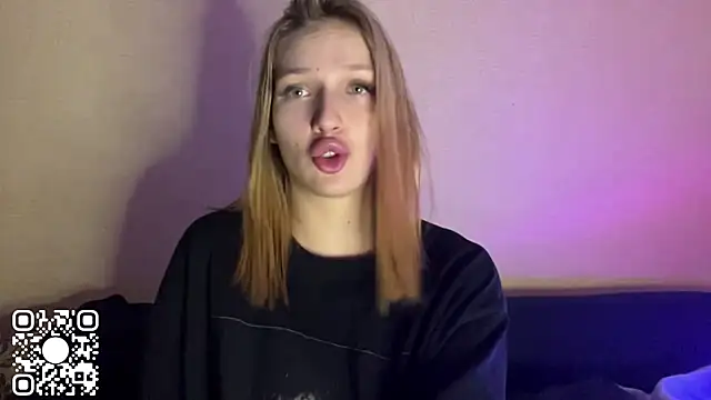 Snapshot of xXMelanieseXx chatting on 10, 7, 2026 xXMelanieseXx online show from 10, 7, 2026