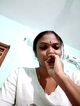 Snapshot of Megha-Telugu22 chatting on 31, 5, 2026 Megha-Telugu22 online show from 31, 5, 2026