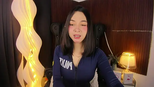 Lia Hilton1 online show from 27, 6, 2026