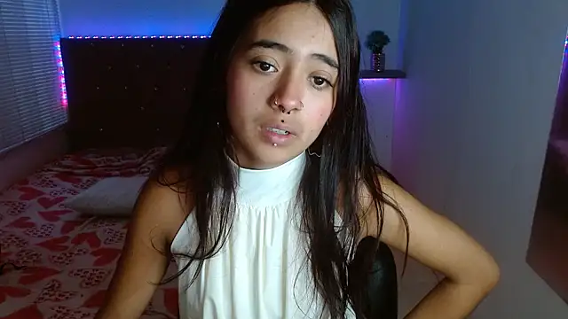 sofiacumgil online show from 14, 7, 2026