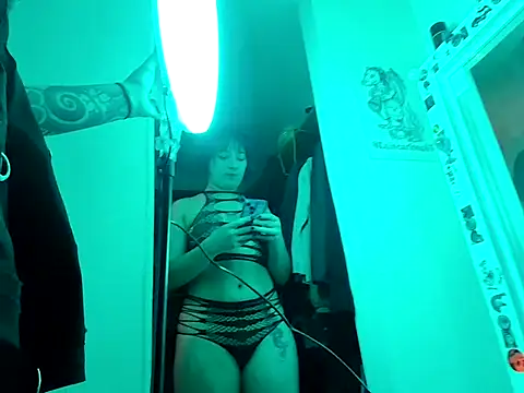 alynnafem online show from 23, 7, 2026