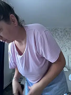 evaxxxcurvyxxx online show from 13, 7, 2026