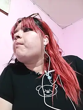 Snapshot of curvy_latina chatting on 26, 6, 2026 curvy latina online show from 26, 6, 2026