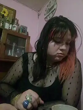 Snapshot of curvy_latina chatting on 12, 7, 2026 curvy latina online show from 12, 7, 2026