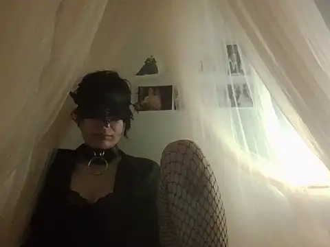 Snapshot of Nyx_Nuit chatting on 12, 6, 2026 Nyx Nuit online show from 12, 6, 2026