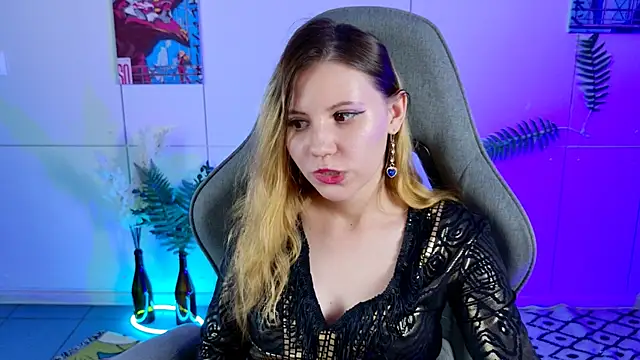 LilitEverly online show from 14, 6, 2026