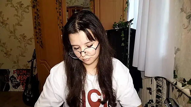 Adilily online show from 4, 6, 2026