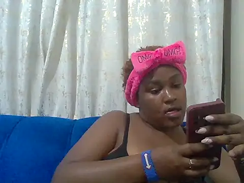Snapshot of Bigchocoboobs chatting on 28, 5, 2026 Bigchocoboobs online show from 28, 5, 2026