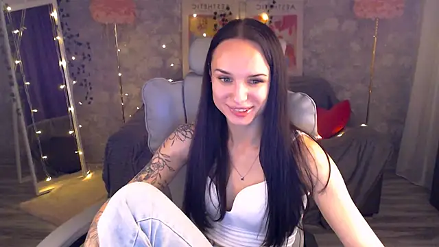 NicoleMerz online show from 2, 7, 2026