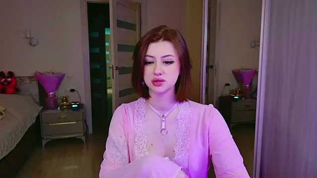 Snapshot of AvaCade chatting on 9, 7, 2026 AvaCade online show from 9, 7, 2026