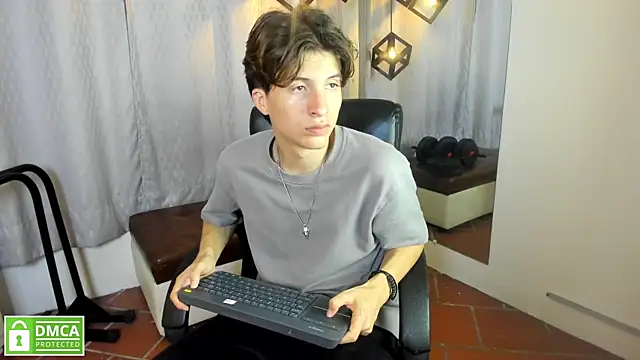 Snapshot of Marcoviolet chatting on 15, 7, 2026 Marcoviolet online show from 15, 7, 2026