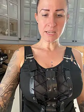 GermanMilfJasmin online show from 10, 6, 2026