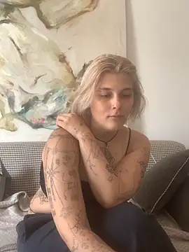 Ella Bloom online show from 21, 6, 2026