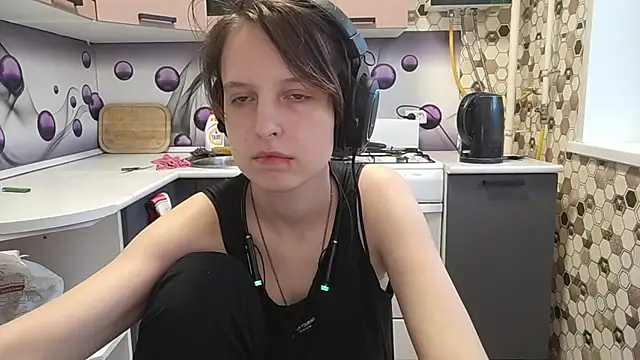 Snapshot of Saranade chatting on 19, 7, 2026 Saranade online show from 19, 7, 2026