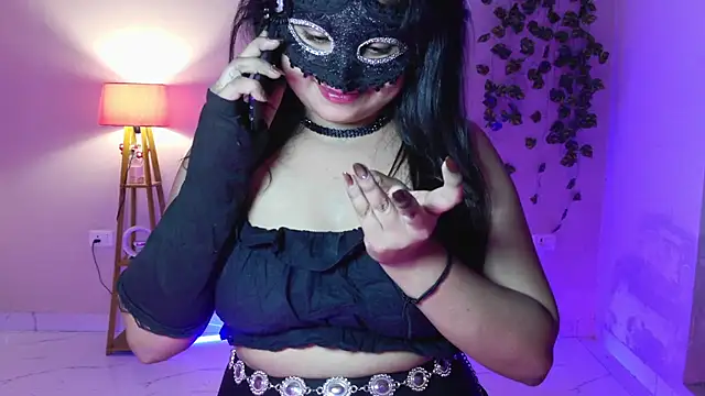 Red Heart  online show from 14, 7, 2026