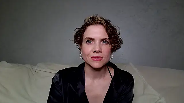 Snapshot of NatalieMoses chatting on 19, 6, 2026 NatalieMoses online show from 19, 6, 2026