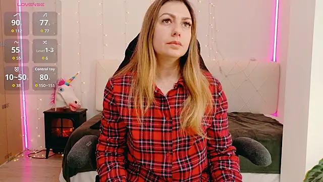 LindaWhite  online show from 15, 3, 2026