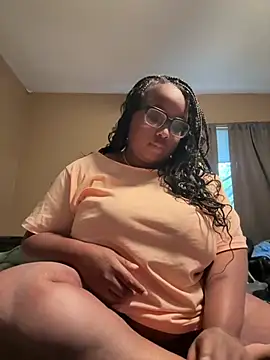 Snapshot of layitinme chatting on 8, 6, 2026 layitinme online show from 8, 6, 2026